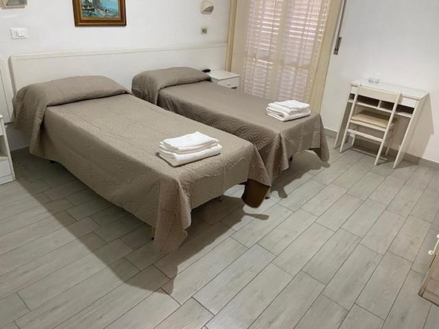 Hotel Primula Lido Di Savio Buitenkant foto